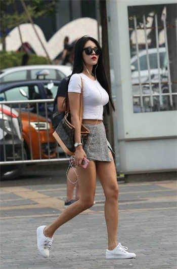 男主角养女鬼的小说