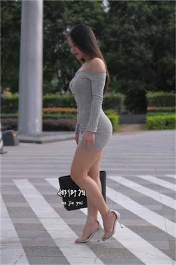 钟欣潼电脑门