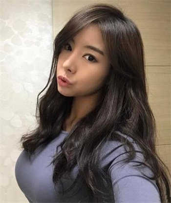 最近很火的优奈和兔子先生