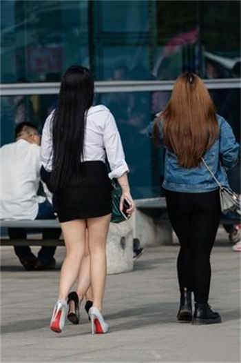 女辅警艳门事件
