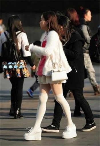 腹黑军官的童养媳