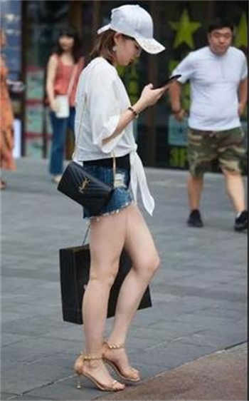 辱妻动画片在线播放