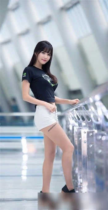 《蜜桃成就熟时》电影
