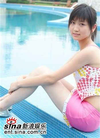 女中介晚上带客户看房发生
