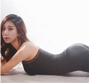 和女友的四个闺蜜打扑克