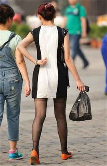 《小骗子》杂货铺老板娘