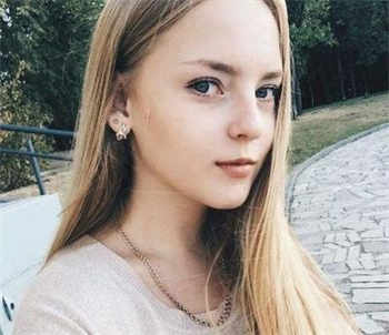 男主姓霍女主叫沐晚