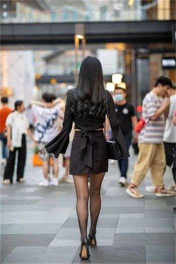 比妻子漂亮妈妈