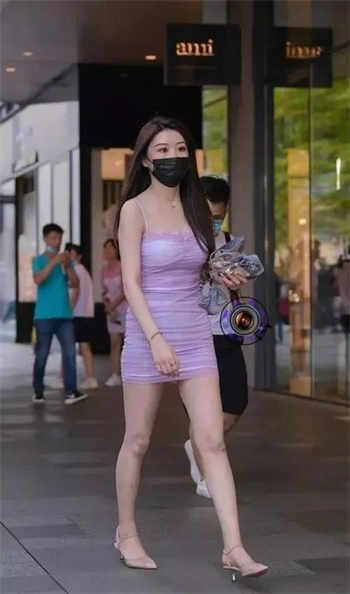 父亲和女儿在厨房h