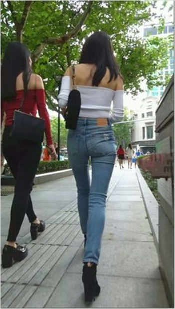 陌陌女的让我给房费才开门