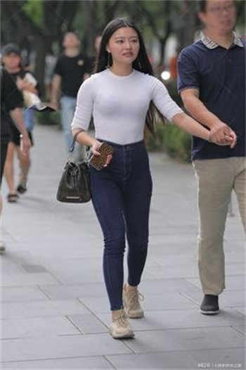 上海学生女王微博