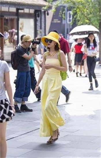丝瓜秋葵草莓绿色多多