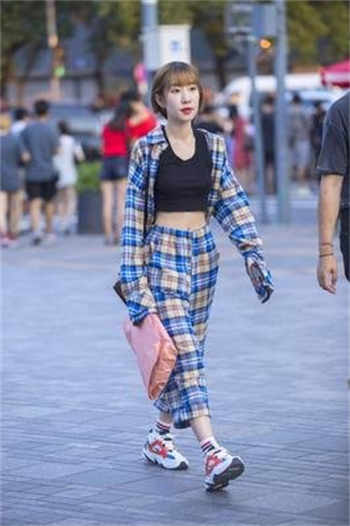 花传媒季app黄板大载
