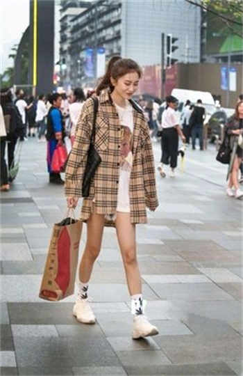 少爷别拽奴婢的肚兜了