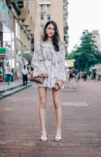漂亮的小漾妇2