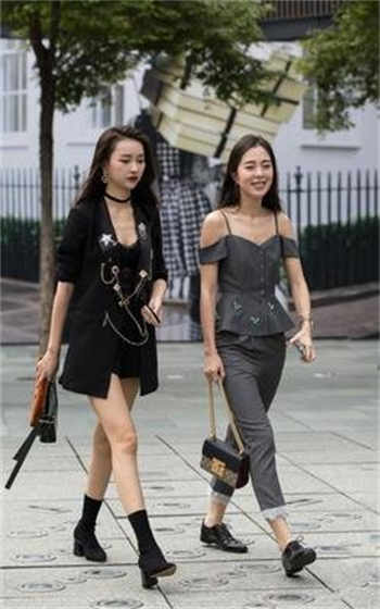 主播用震震棒叫的视频