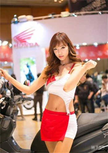 新娘被摄影师温岭